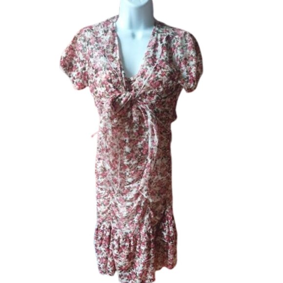 Pink and White Floral Print Dress and Shrug Set Size Medium - Picture 2 of 12